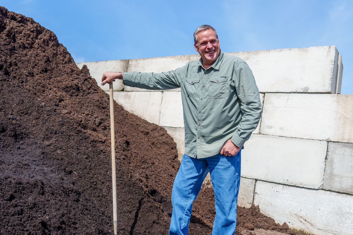 Call Lenz Enterprises for all your Earth Materials